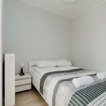 Shortstaypoland Zdziechowskiego Apartment Warschau